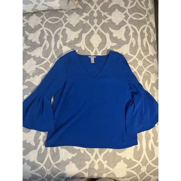 H&M Size 12 Royal Blue Solid V-Neck 3/4 Bell Sleeve Blouse Bright Colorful Work - Picture 3 of 6